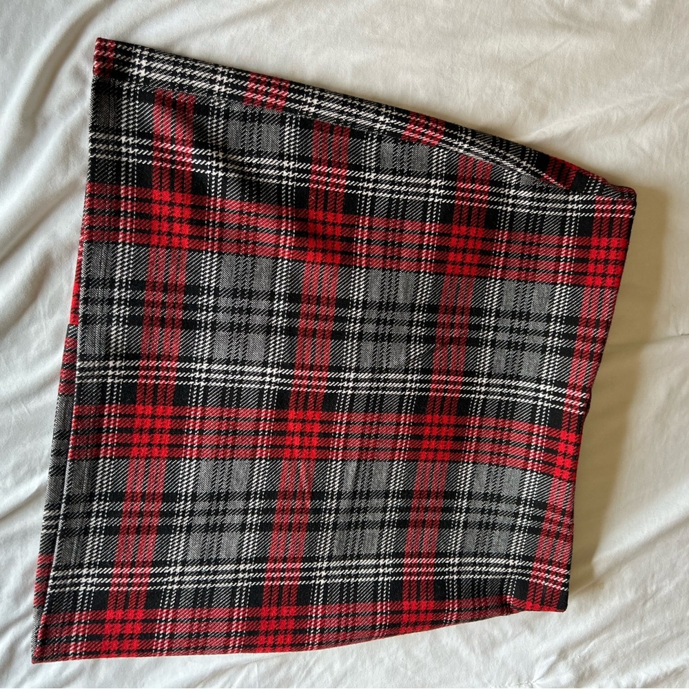 Forever 21 Red and Black Plaid Mini Skirt